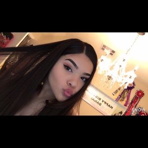 Meet your Posher, Dana